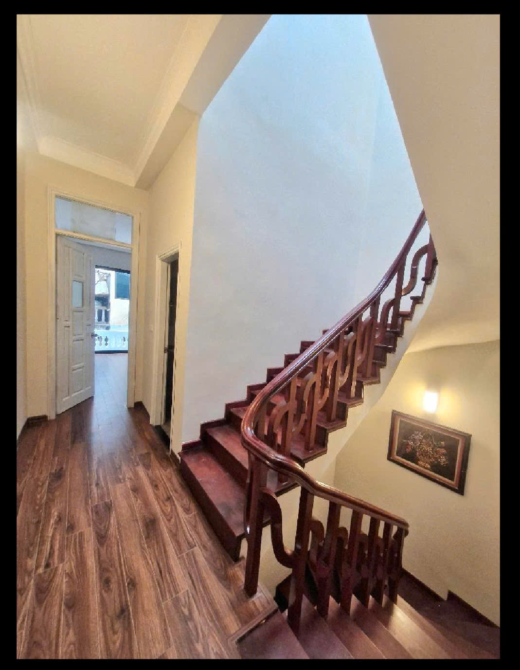 NGÕ THÔNG KINH DOANH - 3 GÁC TRÁNH - NGỌC KHÁNH, DT: 58M2, 5T, 15.8 TỶ.